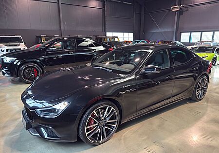 Maserati Ghibli Trofeo DEUTSCHES FAHRZEUG/AUS 2. HAND/LED
