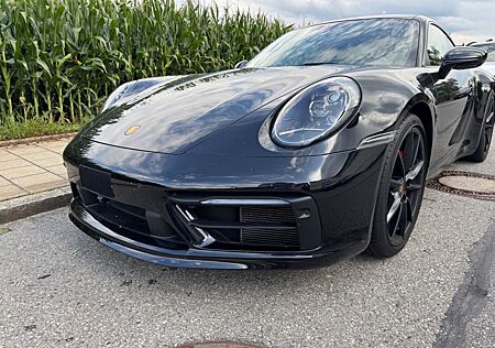 Porsche 992 Carrera 4S Coupé APPROVED