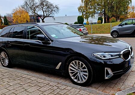 BMW 520d Touring Laserlicht Prof Cockpit HiFi Head-U