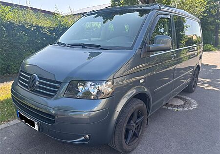VW T5 California Volkswagen Exclusive