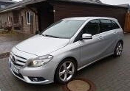 Mercedes-Benz B 180 CDI DCT