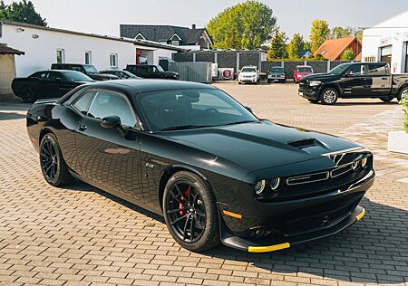 Dodge Challenger R/T -5,7l V8 Hemi , Harman Kardon