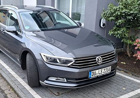VW Passat Variant gebraucht kaufen VW Passat Variant Volkswagen 2.0 TDI Highline Variant AHK SH