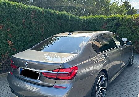 BMW 750 Ld xDrive Chaffeurpaket,Vollausstattung all inc.