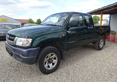 Toyota Hilux 2.5 Xtra Cab 4x4