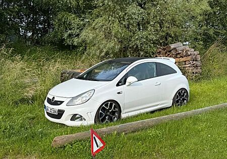 Opel Corsa 1.6 Turbo OPC OPC
