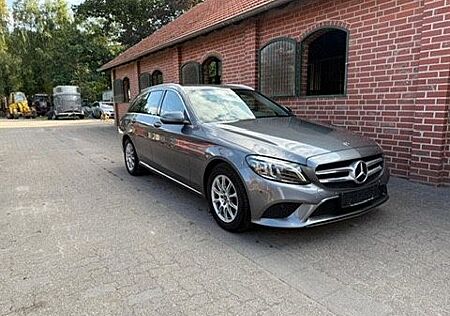 Mercedes-Benz C 220 T d Avantgarde Navi LED Kamera AHK