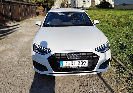 Audi A4 30 TDI S tronic Avant -