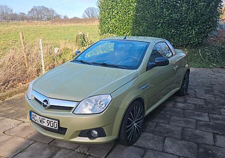 Opel Tigra Twintop Cabrio 1.8 ,131 Tkm