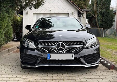 Mercedes-Benz C 200 AMG Line / Panorama / Ambiente