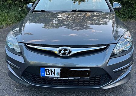 Hyundai i30 blue 1.4 Comfort Comfort SHZ/TEMPOMAT