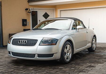 Audi TT Roadster 1.8T Liebhaber-Stück