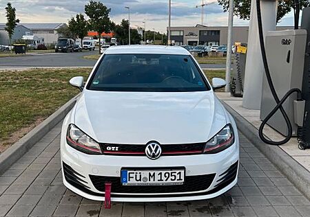 VW Golf Volkswagen 2.0 TSI BMT GTI GTI
