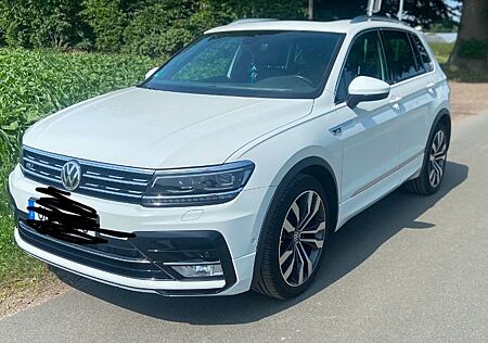 VW Tiguan Volkswagen 2.0 TDI SCR DSG Highline R-Line
