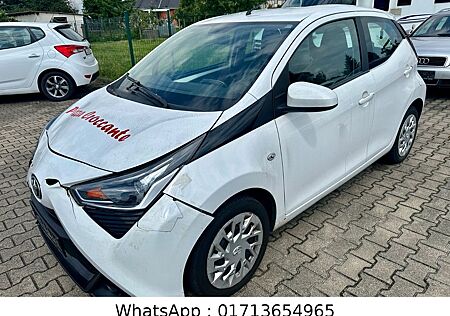 Toyota Aygo (X) Aygo -play Klima*Kamera*Carplay