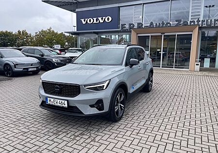 Volvo XC 40 XC40 B3 Plus Black Edition 2WD