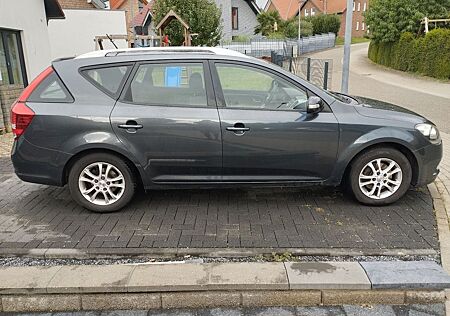 Kia Cee'd / Ceed 1.6 CRDi 115PS Spirit Sporty Wa...