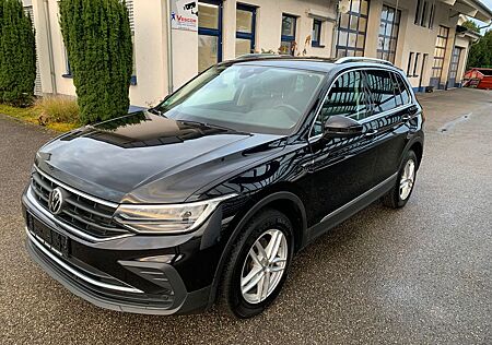 VW Tiguan Volkswagen Life 4Motion,DSG,Navi,LED,ACC,5J-Garant