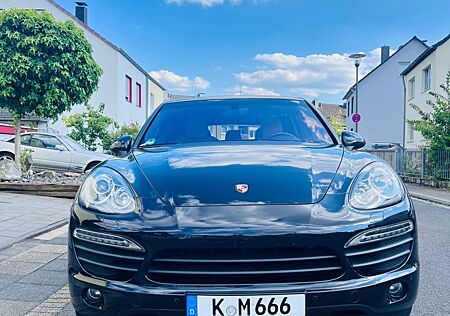 Porsche Cayenne S - Turbo Ausstattung