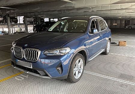 BMW X3 xDrive30e Laser HUD Kam 360 Pano