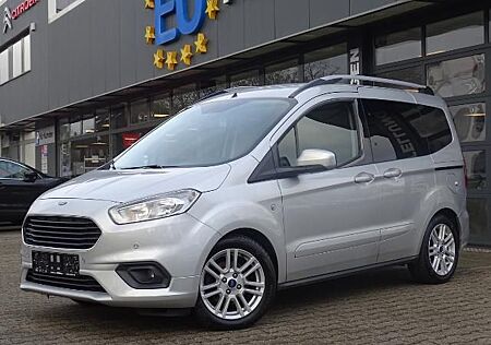 Ford Tourneo Courier 1.5 TDCi Titanium