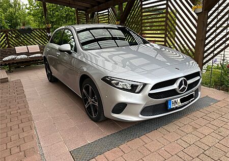 Mercedes-Benz A 250 e Advanced DCT Advanced