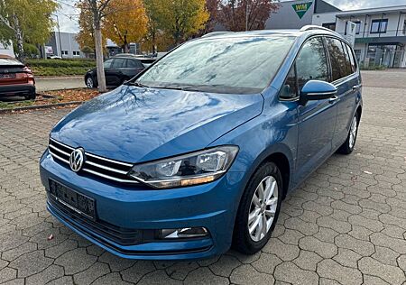 VW Touran Volkswagen 1.4 TSI Comfortline AHK 7-SITZER
