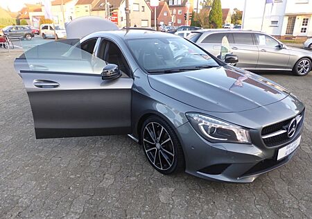 Mercedes-Benz CLA 180 CLA-Klasse Coupe 7G-Tronic Urban Navi/R-