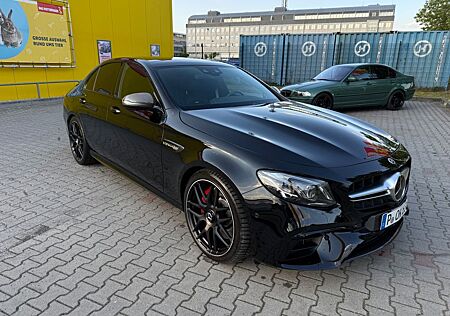 Mercedes-Benz E 63 AMG Mercedes-AMG E 63 S 4MATIC+ Autom. ...