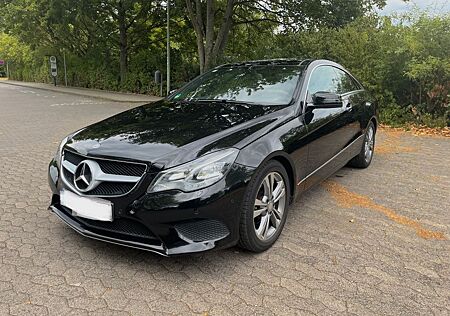 Mercedes-Benz E 200 - 46 TKM - Pano-Schiebedach - SHZ