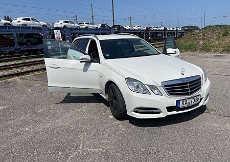 Mercedes-Benz E 220 CDI T BlueEFFICIENCY AVANTGARDE AVANTGARDE