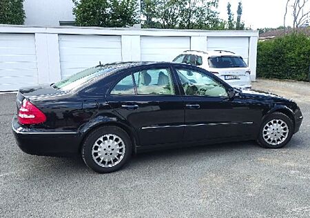 Mercedes-Benz E 200 KOMPRESSOR ELEGANCE Elegance