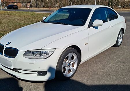 BMW 318i Coupé - TÜV neu 8fach bereift, top gepflegt