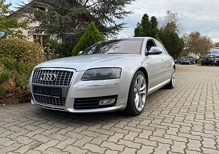 Audi S8 5.2 tiptronic quattro