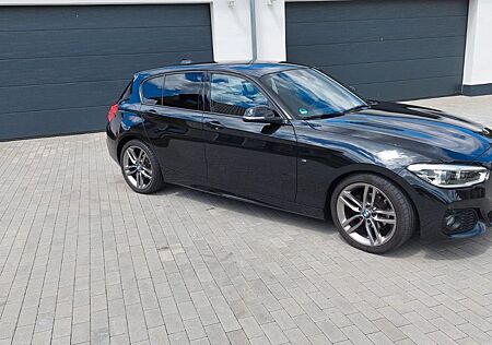 BMW 118d Modell M Sport Saphierschwarz metallic