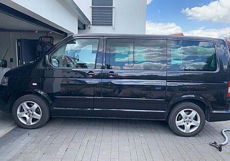 VW T5 Multivan Volkswagen Highline