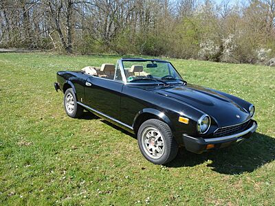 Fiat 124 Spider