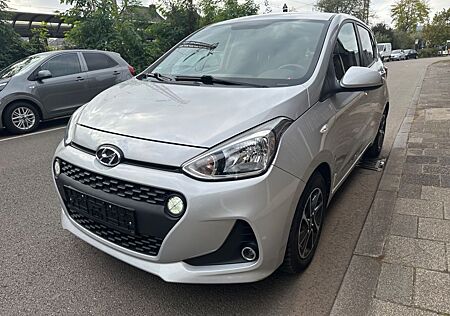 Hyundai i10 blue Trend