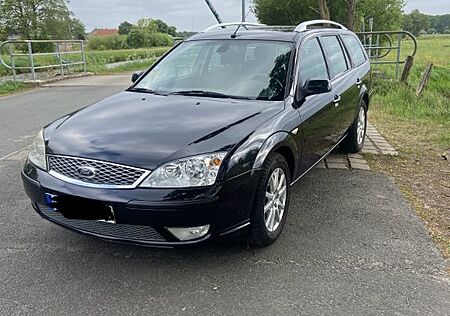 Ford Mondeo 1,8 92 kW Ghia Ghia