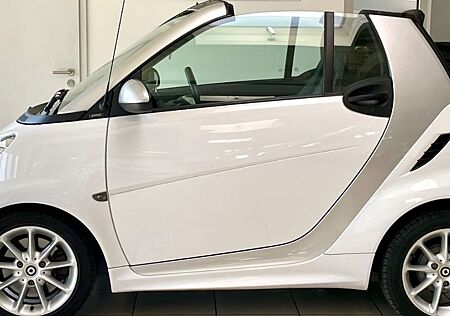Smart ForTwo cabrio 0.8 cdi passion Servo/Navi/Sitzhe