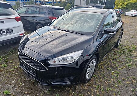 Ford Focus Lim. Ambiente