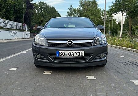 Opel Astra gebraucht kaufen Opel Astra GTC 1.6 ECOTEC INNOVATION 85kW INNOVATION