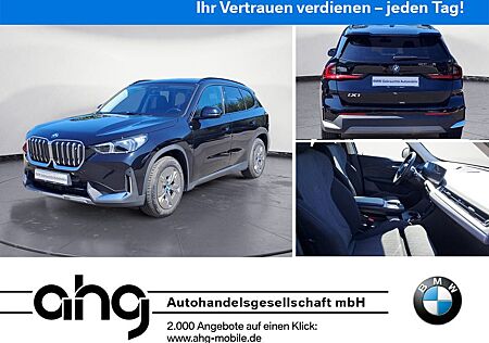 BMW iX1 xDrive30 AHK Adaptives Fahrwerk Sportsitze