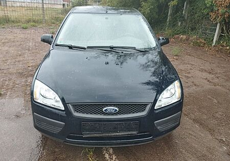 Ford Focus 1,6 TÜV 07.2026
