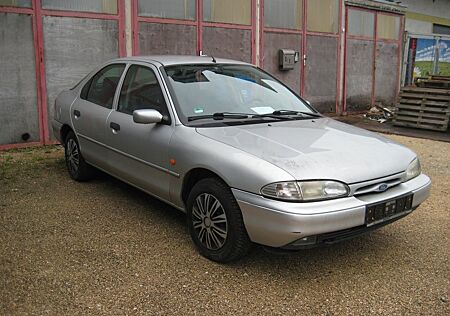 Ford Mondeo 1.8 16V 82 kW Fashion Fashion