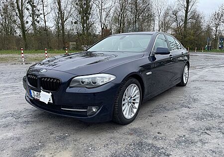 BMW 528i -