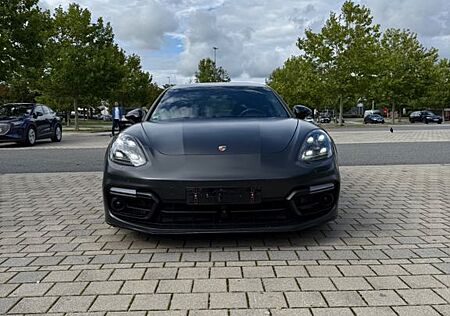 Porsche Panamera Turbo S E-Hybrid Turbo S