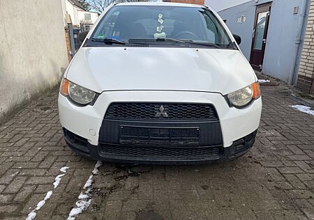 Mitsubishi Colt 1.1 -