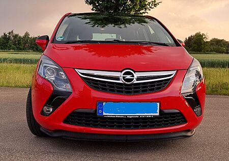 Opel Zafira Tourer *Autom.*7Sitze*Temp.*Navi*BT*Leder