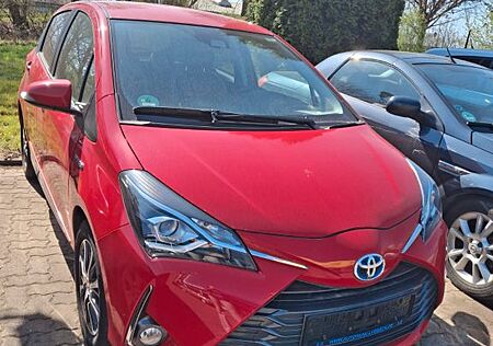 Toyota Yaris 1,5-l-VVT-i Hybrid CVT Y20 Club Y20 Club